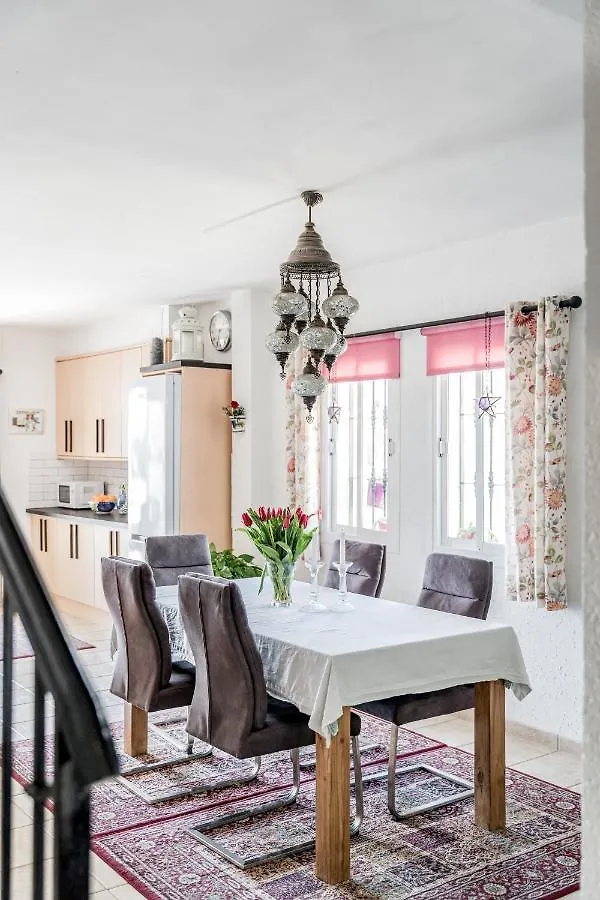 Townhouse Close To The Beach Benalmadena Spain