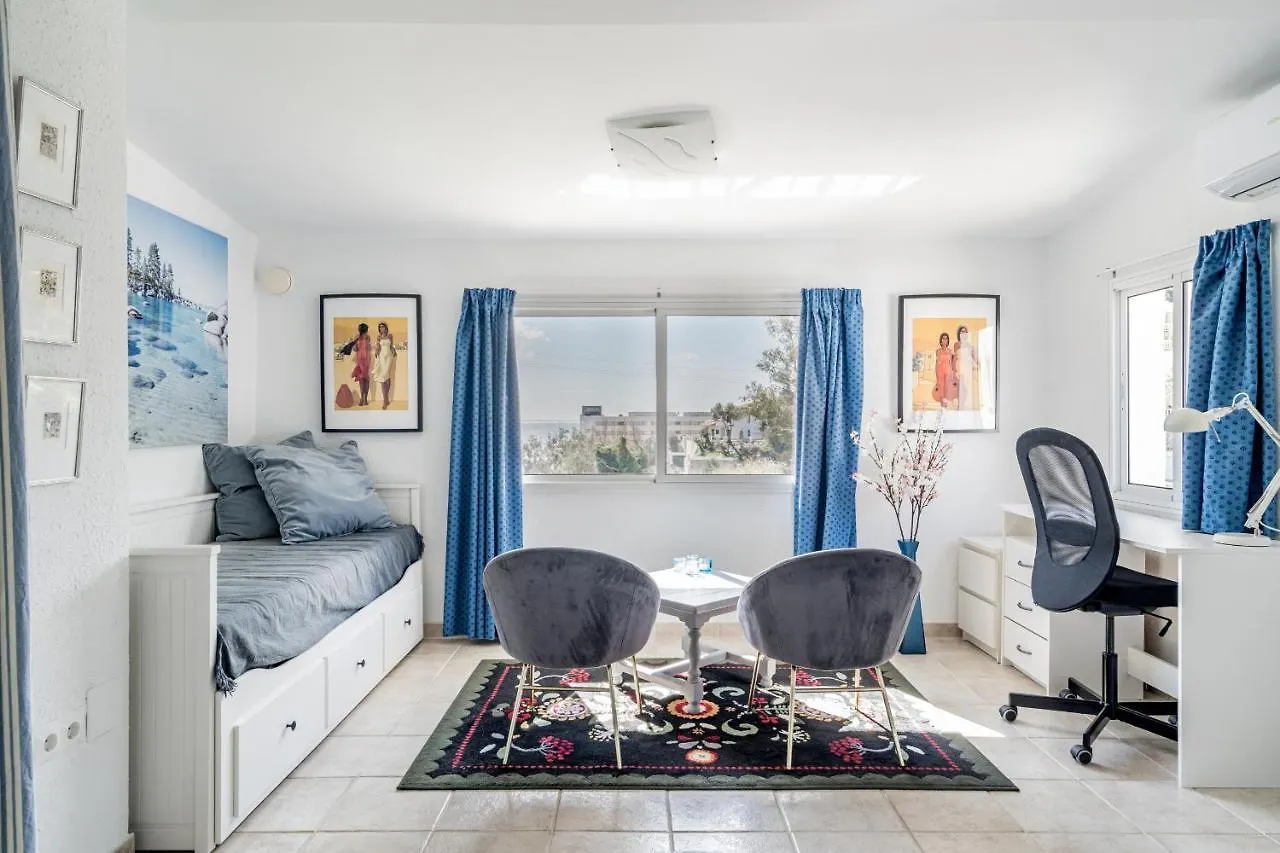 Townhouse Close To The Beach Benalmadena Apartment
